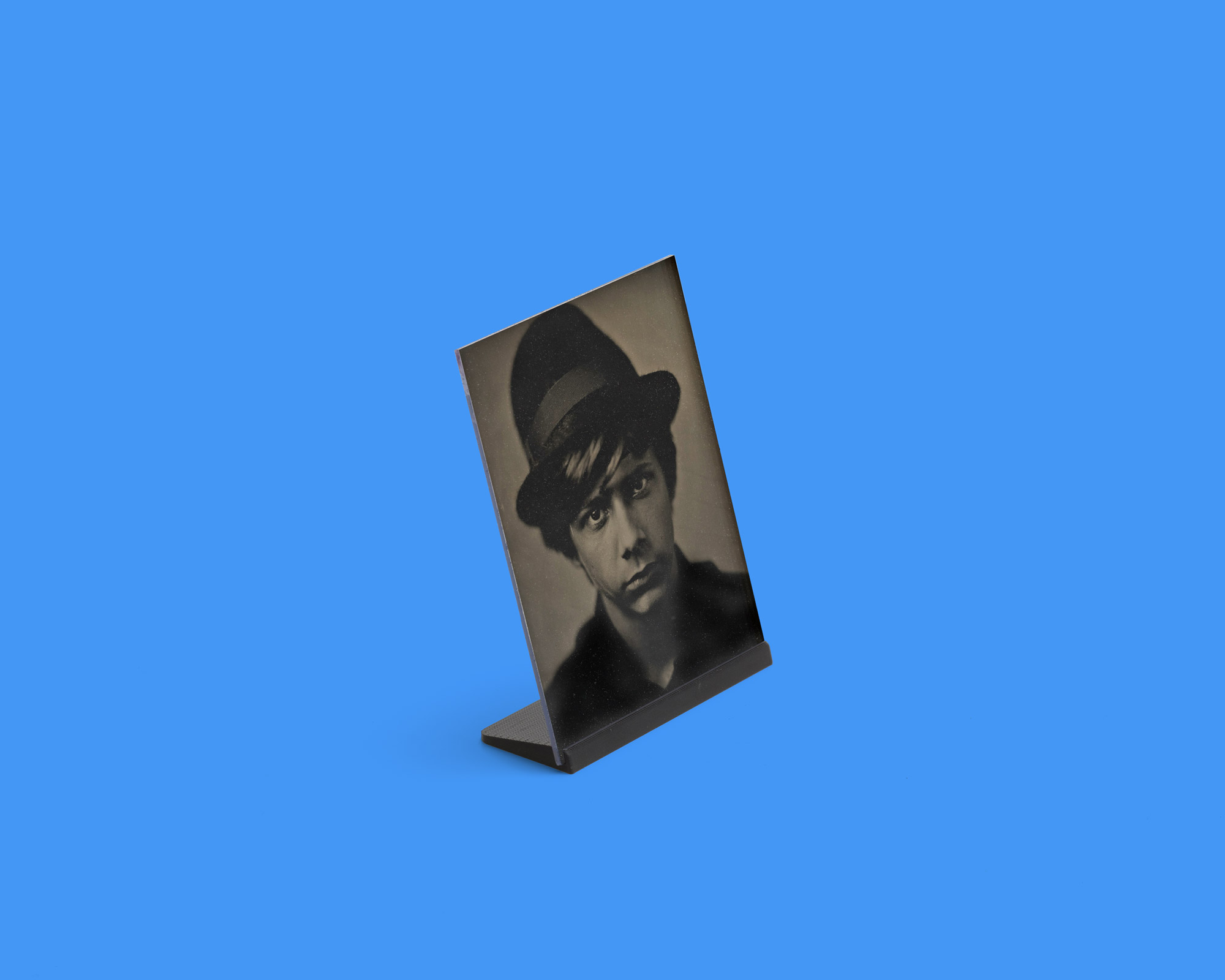 Zebra-4x5-Glass-Wet-Plate-Stand-Display Zebra 4x5 Glass Plate Stand (Bundle of 2 or 5) - Image 1