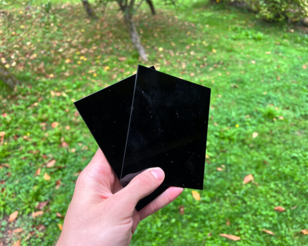 Zebra-black-glass-plates